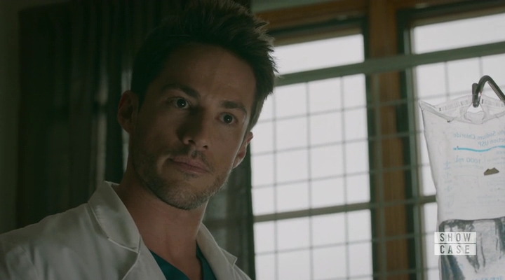 Charmed-Online-dot-nl_RoswellNewMexico1x08-4174.jpg