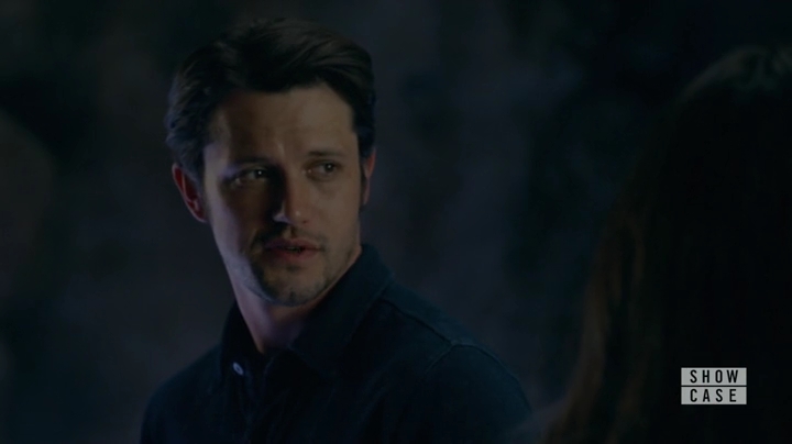 Charmed-Online-dot-nl_RoswellNewMexico1x09-1987.jpg Charmed-Online-dot-nl_RoswellNewMexico1x09-1987.jpg