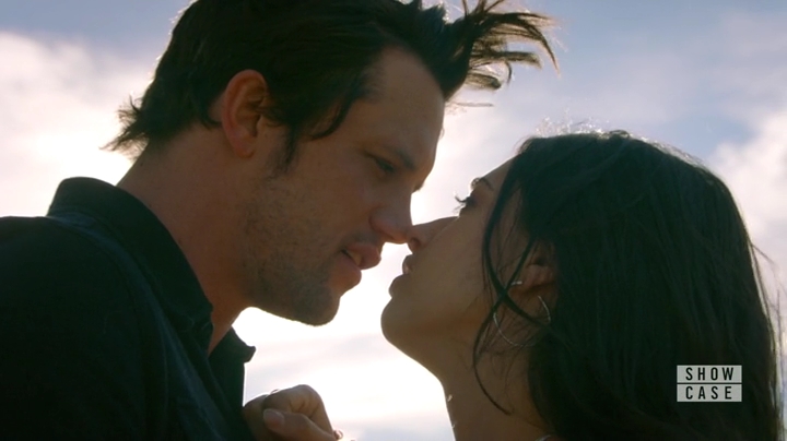 Charmed-Online-dot-nl_RoswellNewMexico1x09-2154.jpg