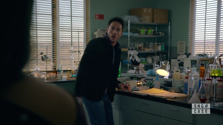 Charmed-Online-dot-nl_RoswellNewMexico1x09-2216.jpg