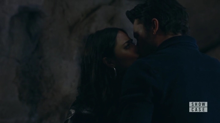 Charmed-Online-dot-nl_RoswellNewMexico1x09-2446.jpg