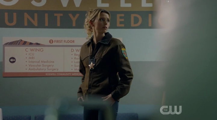Charmed-Online-dot-nl_RoswellNewMexico1x10-1992.jpg