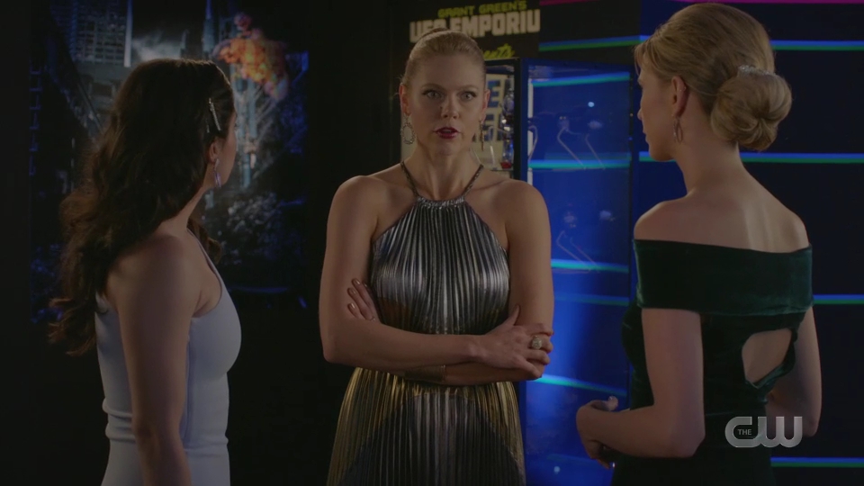 VampireDiariesWorld-dot-nl_RoswellNewMexico1x011-1056.jpg