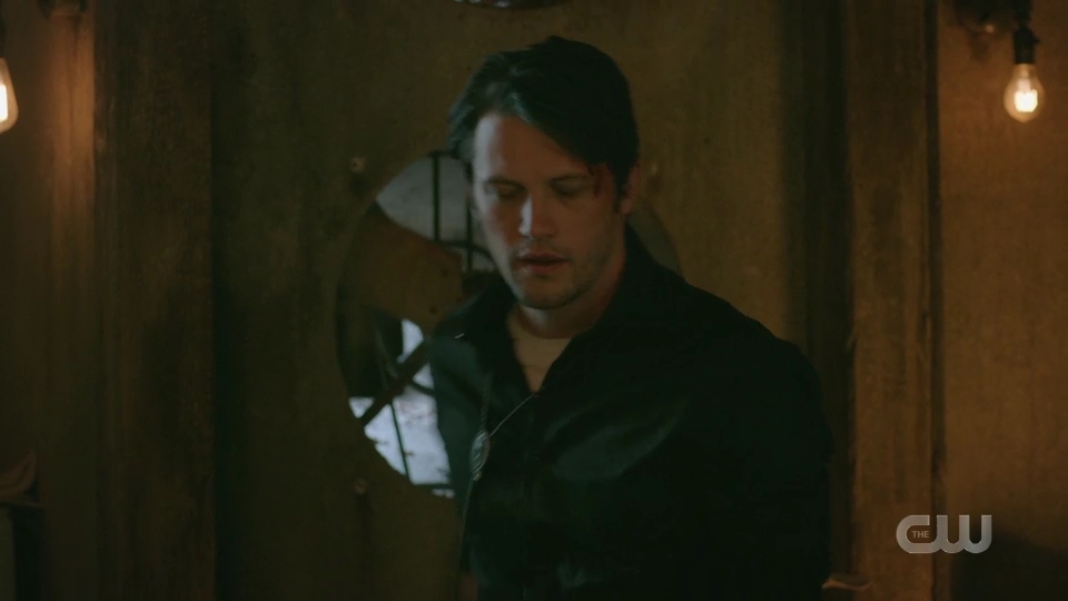 VampireDiariesWorld-dot-nl_RoswellNewMexico1x011-1348.jpg