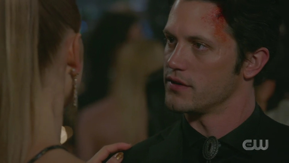 VampireDiariesWorld-dot-nl_RoswellNewMexico1x011-2000.jpg