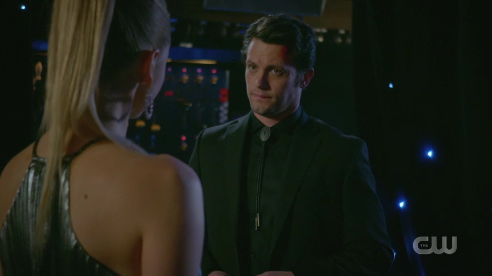 VampireDiariesWorld-dot-nl_RoswellNewMexico1x011-2233.jpg