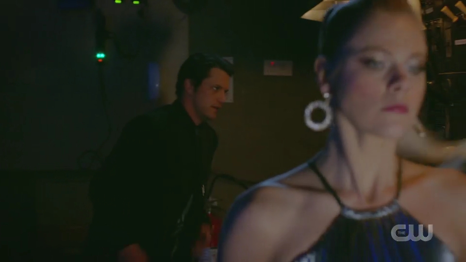 VampireDiariesWorld-dot-nl_RoswellNewMexico1x011-2246.jpg