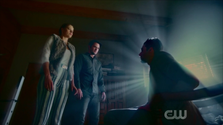 VampireDiariesWorld-dot-nl_RoswellNewMexico1x12-1528.jpg