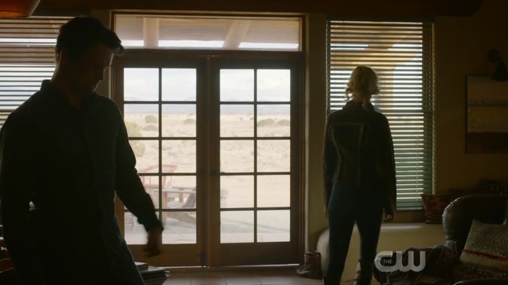 VampireDiariesWorld-dot-nl_RoswellNewMexico1x12-1997.jpg