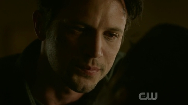 VampireDiariesWorld-dot-nl_RoswellNewMexico1x12-2210.jpg