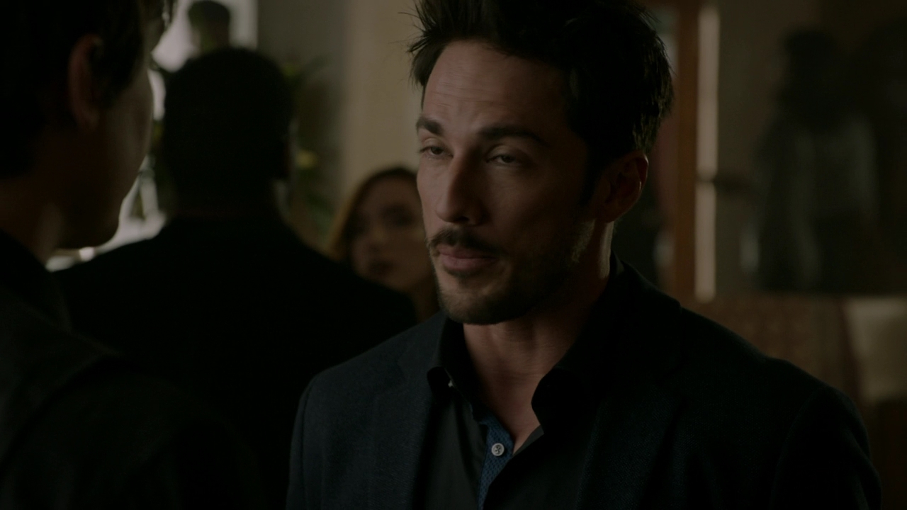 VampireDiariesWorld-dot-nl-RoswellNewMexico2x01-0539.jpg