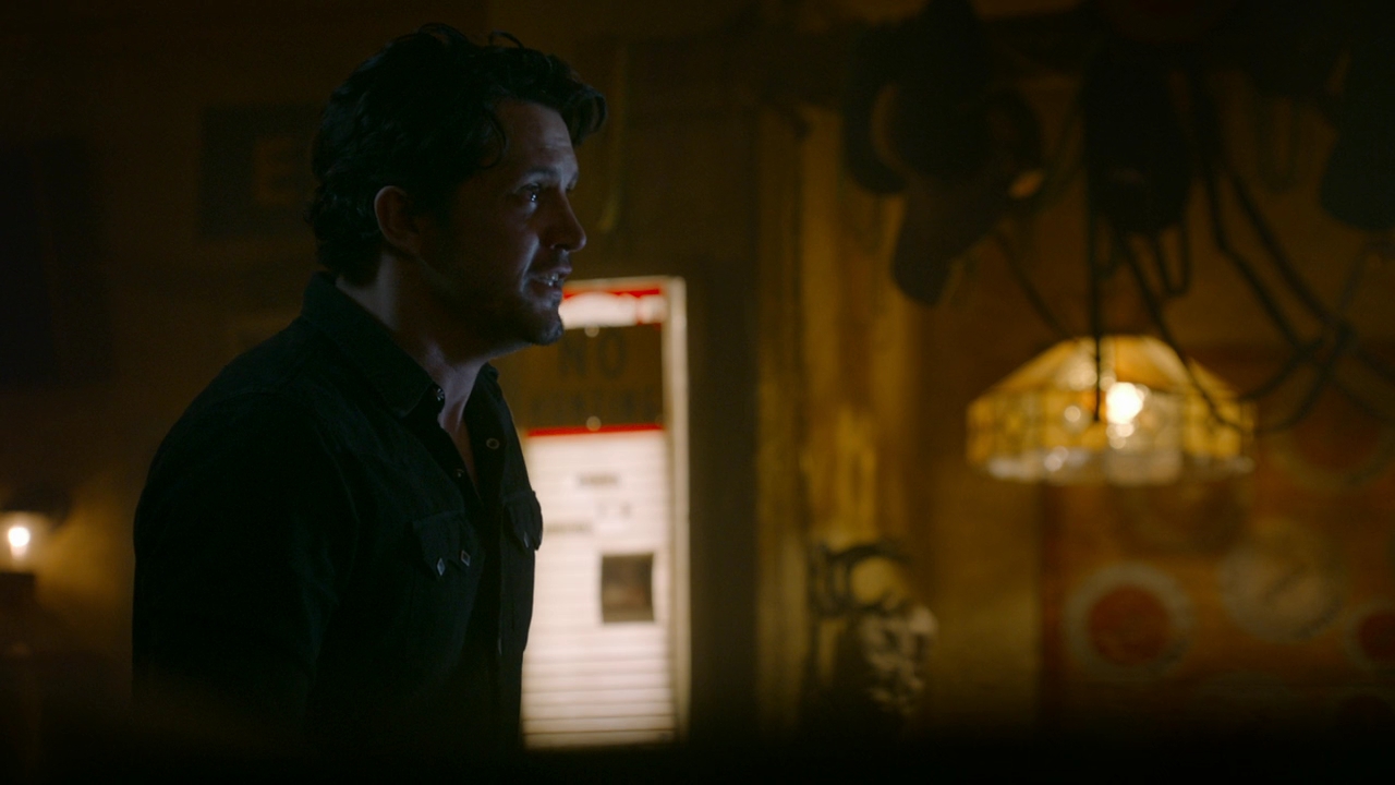 VampireDiariesWorld-dot-nl_RoswellNewMexico2x02-0337.jpg