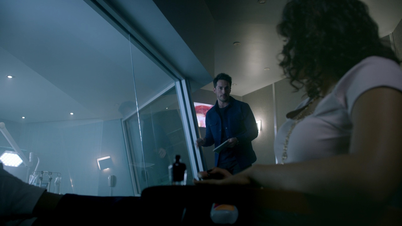 VampireDiariesWorld-dot-nl_RoswellNewMexico2x02-1803.jpg