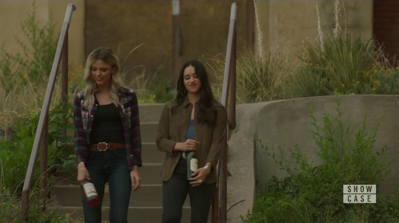 VampireDiariesWorld-dot-nl_RoswellNewMexico2x03-0984.jpg