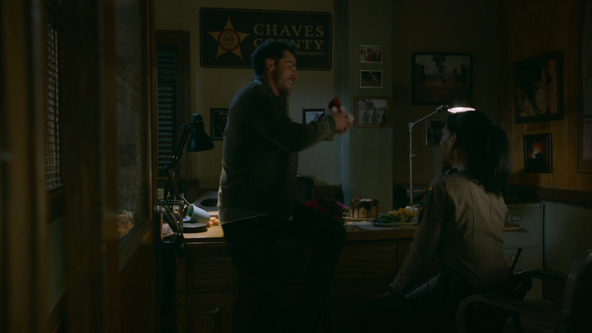 VampireDiariesWorld-dot-nl_RoswellNewMexico2x04-1913.jpg
