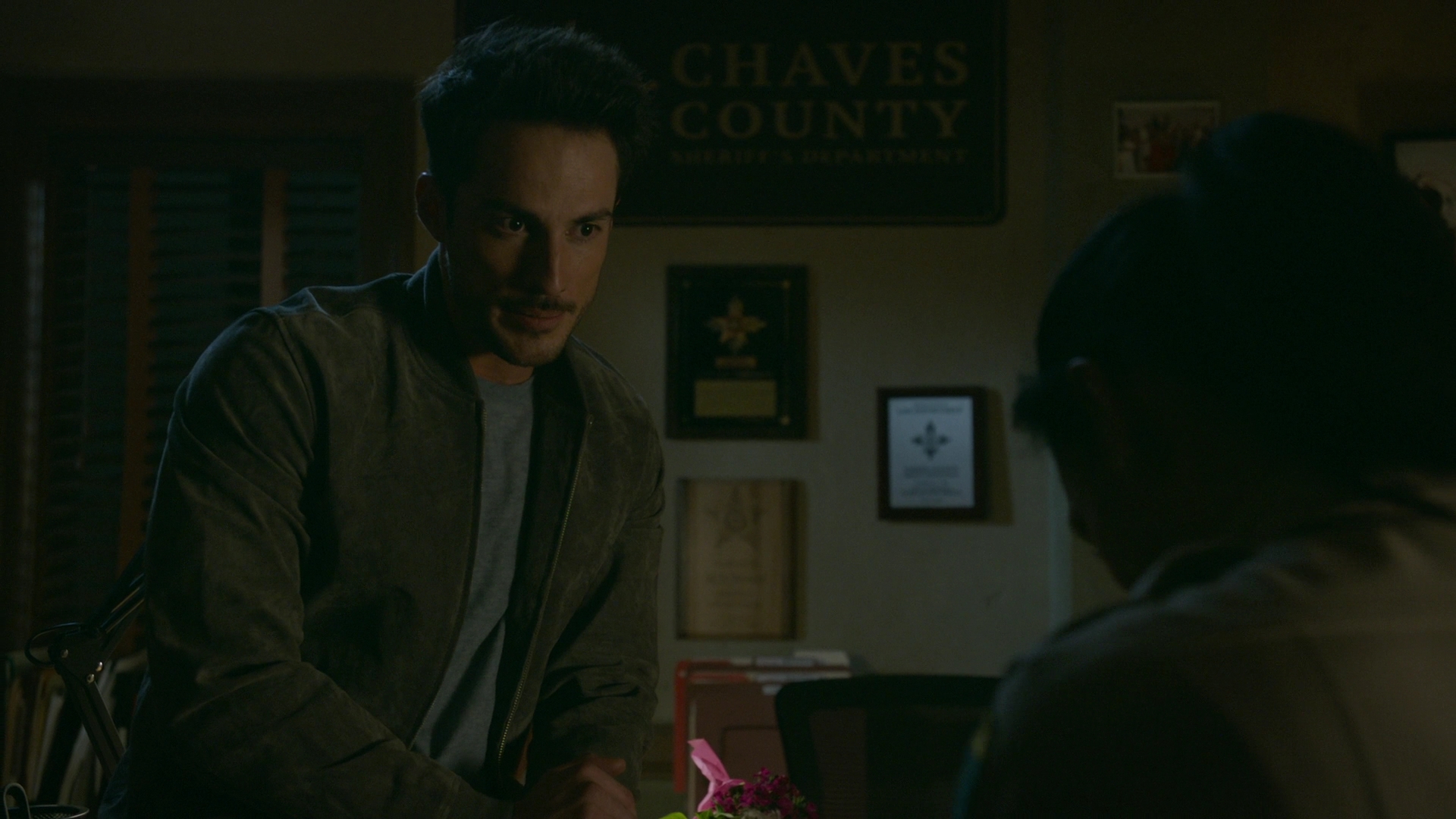 VampireDiariesWorld-dot-nl_RoswellNewMexico2x04-1923.jpg