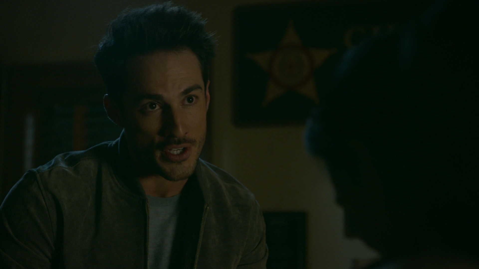 VampireDiariesWorld-dot-nl_RoswellNewMexico2x04-1933.jpg