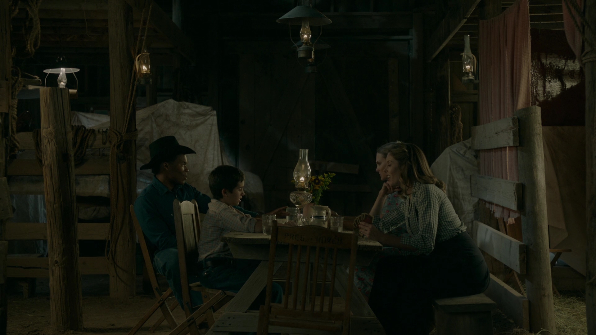 VampireDiariesWorld-dot-nl_RoswellNewMexico2x04-2013.jpg