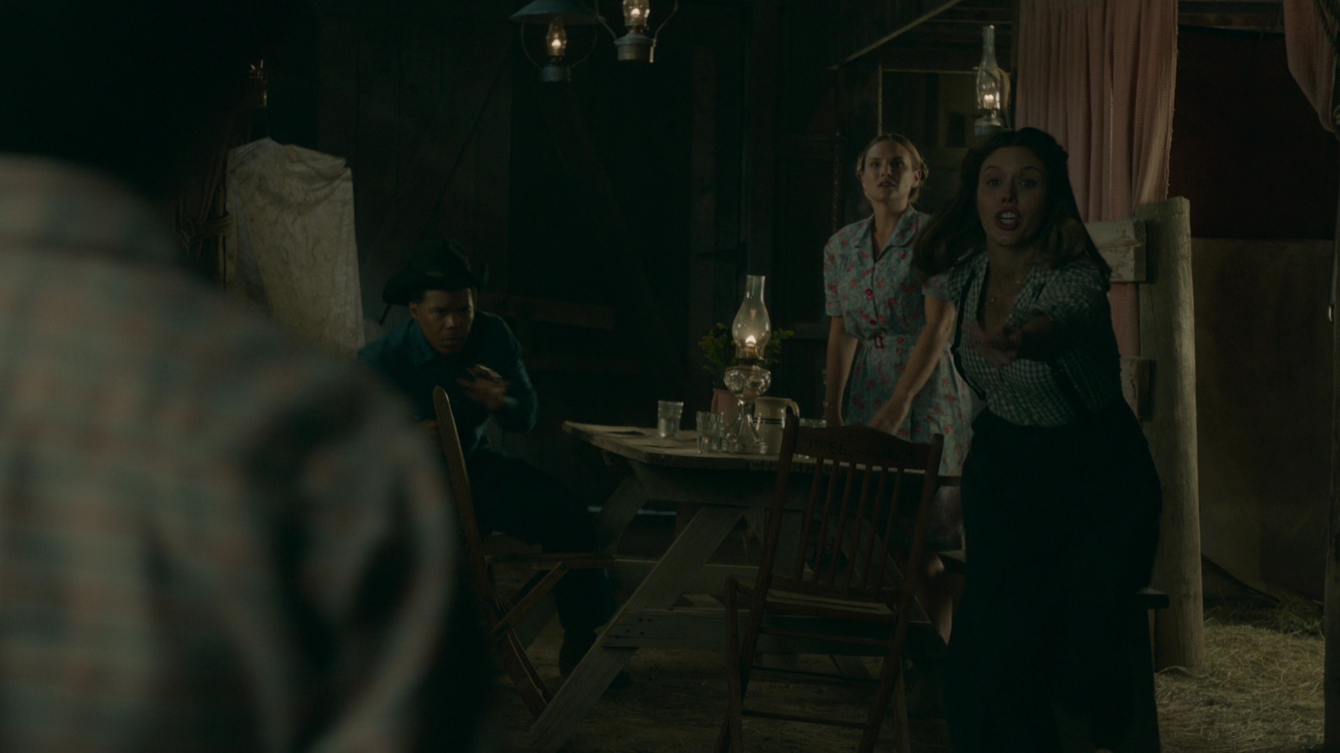 VampireDiariesWorld-dot-nl_RoswellNewMexico2x04-2025.jpg