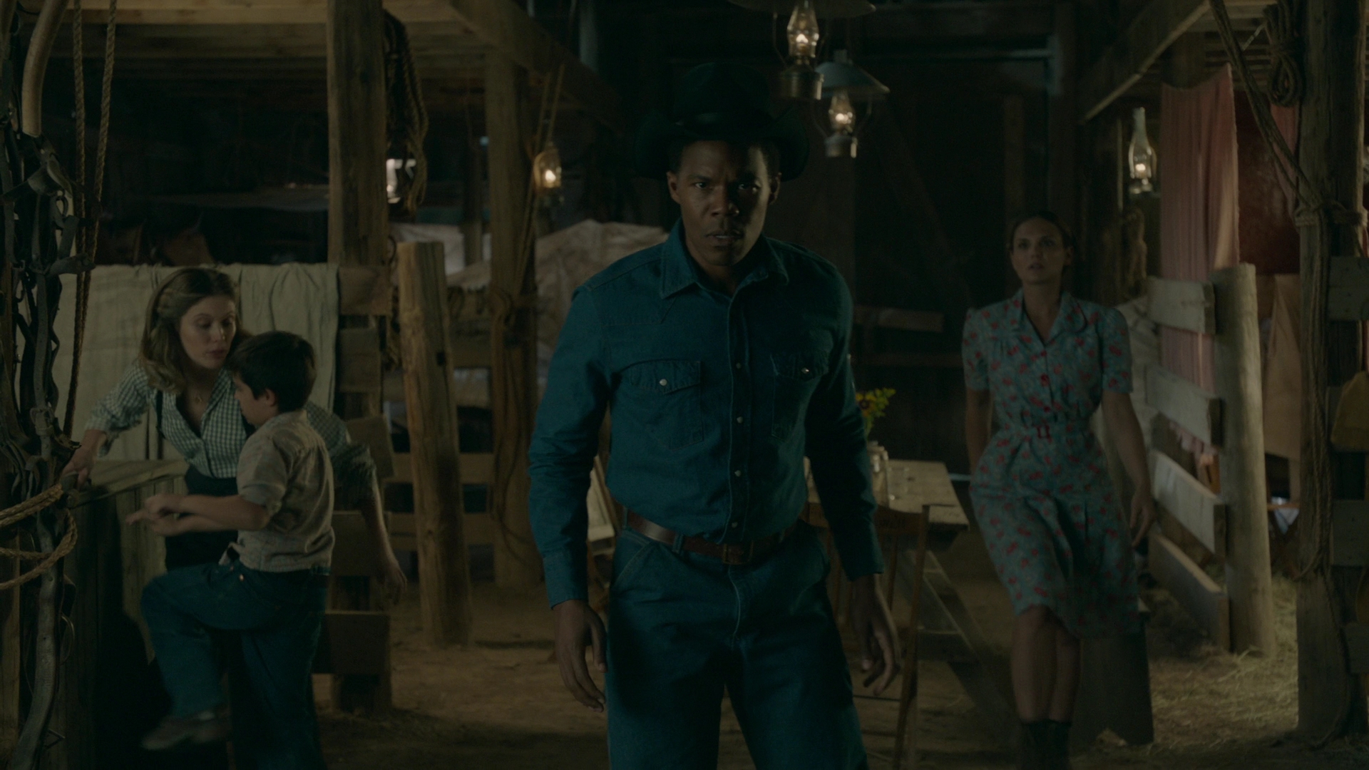 VampireDiariesWorld-dot-nl_RoswellNewMexico2x04-2028.jpg