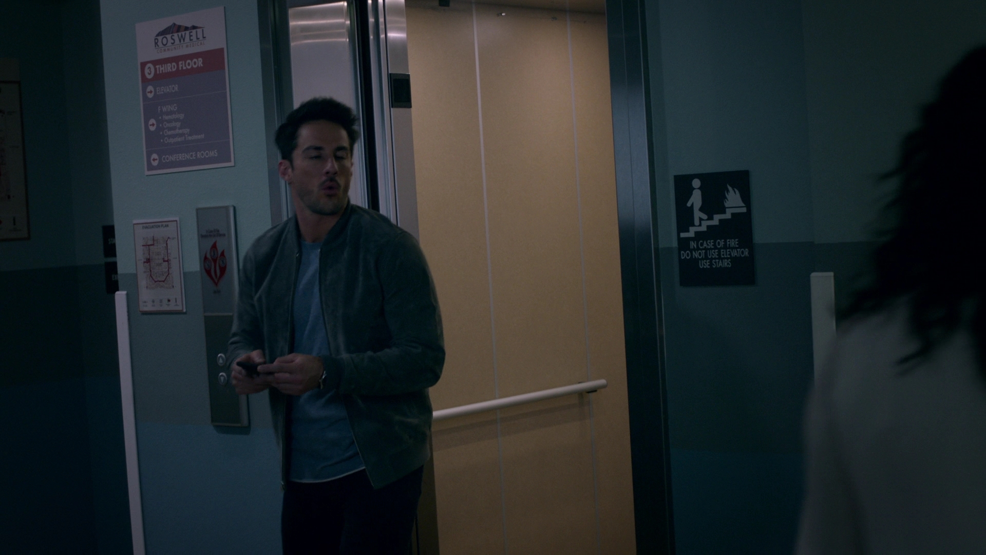 VampireDiariesWorld-dot-nl_RoswellNewMexico2x04-2156.jpg