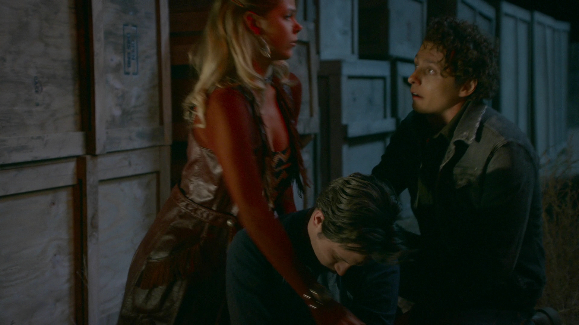 VampireDiariesWorld-dot-nl_RoswellNewMexico2x05-1464.jpg
