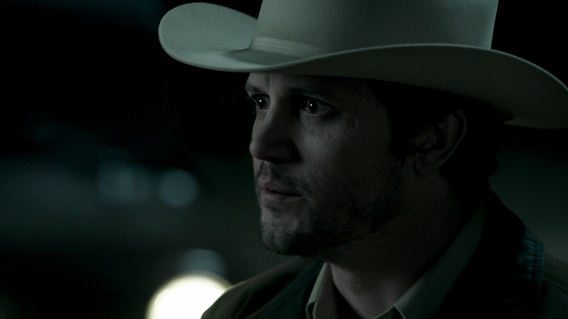 VampireDiariesWorld-dot-nl_RoswellNewMexico2x05-1776.jpg