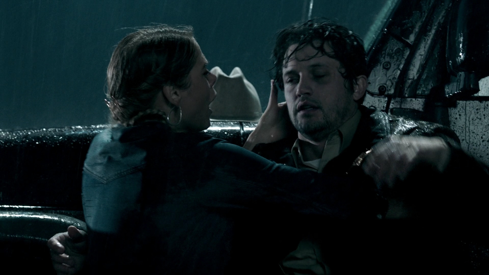 VampireDiariesWorld-dot-nl_RoswellNewMexico2x05-2426.jpg