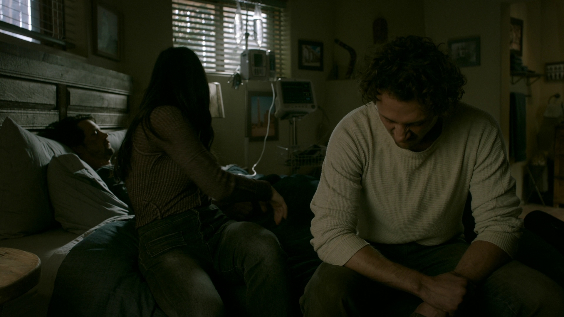 VampireDiariesWorld-dot-nl_RoswellNewMexico2x05-2574.jpg