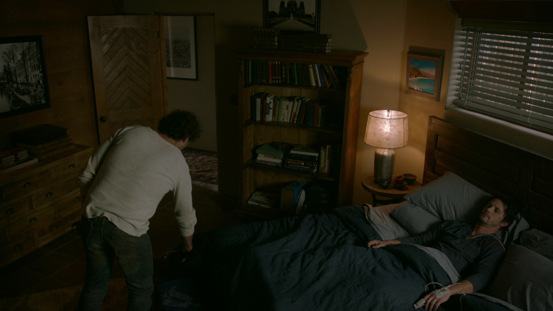 VampireDiariesWorld-dot-nl_RoswellNewMexico2x05-2699.jpg