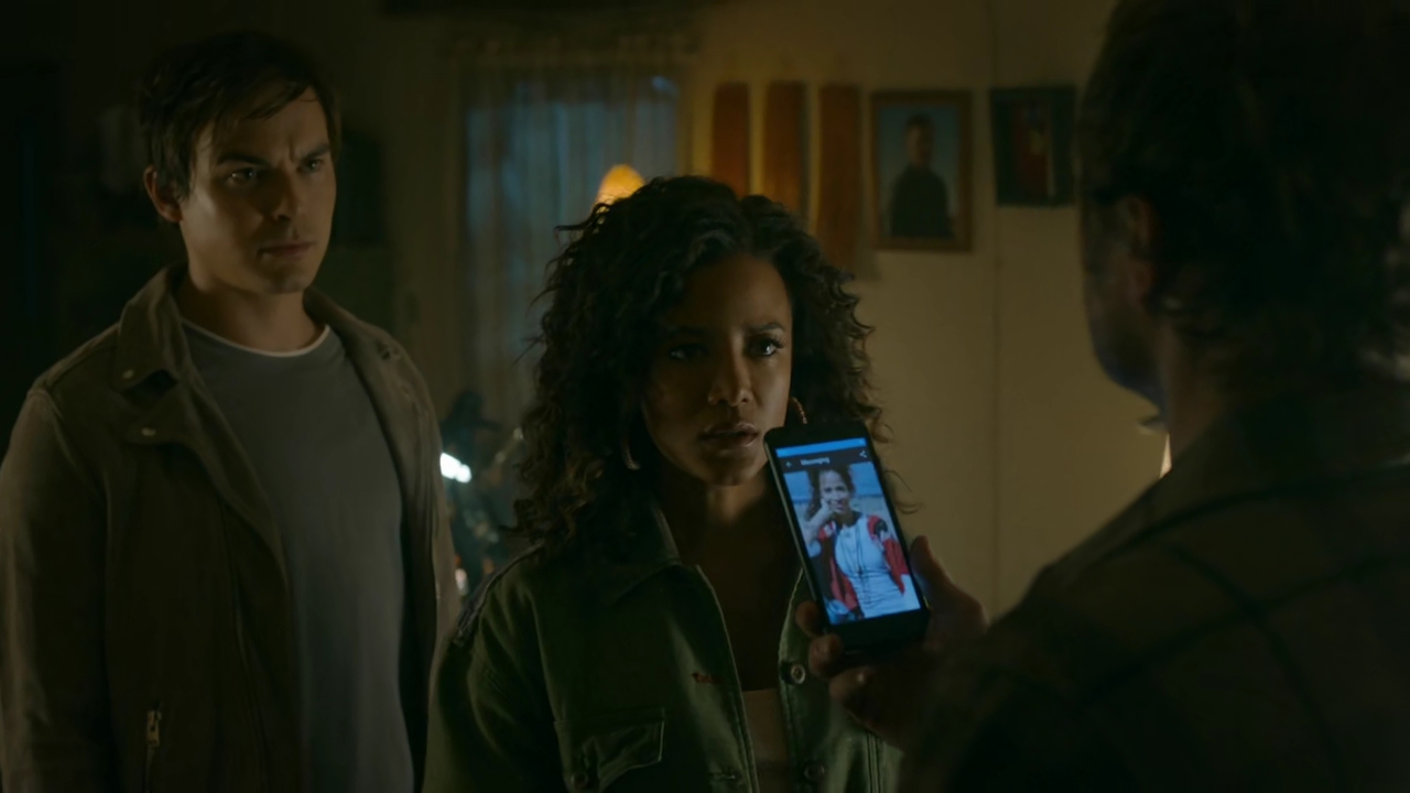 vampirediariesWorld-dot-nl_RoswellNewMexico2x06-1233.jpg
