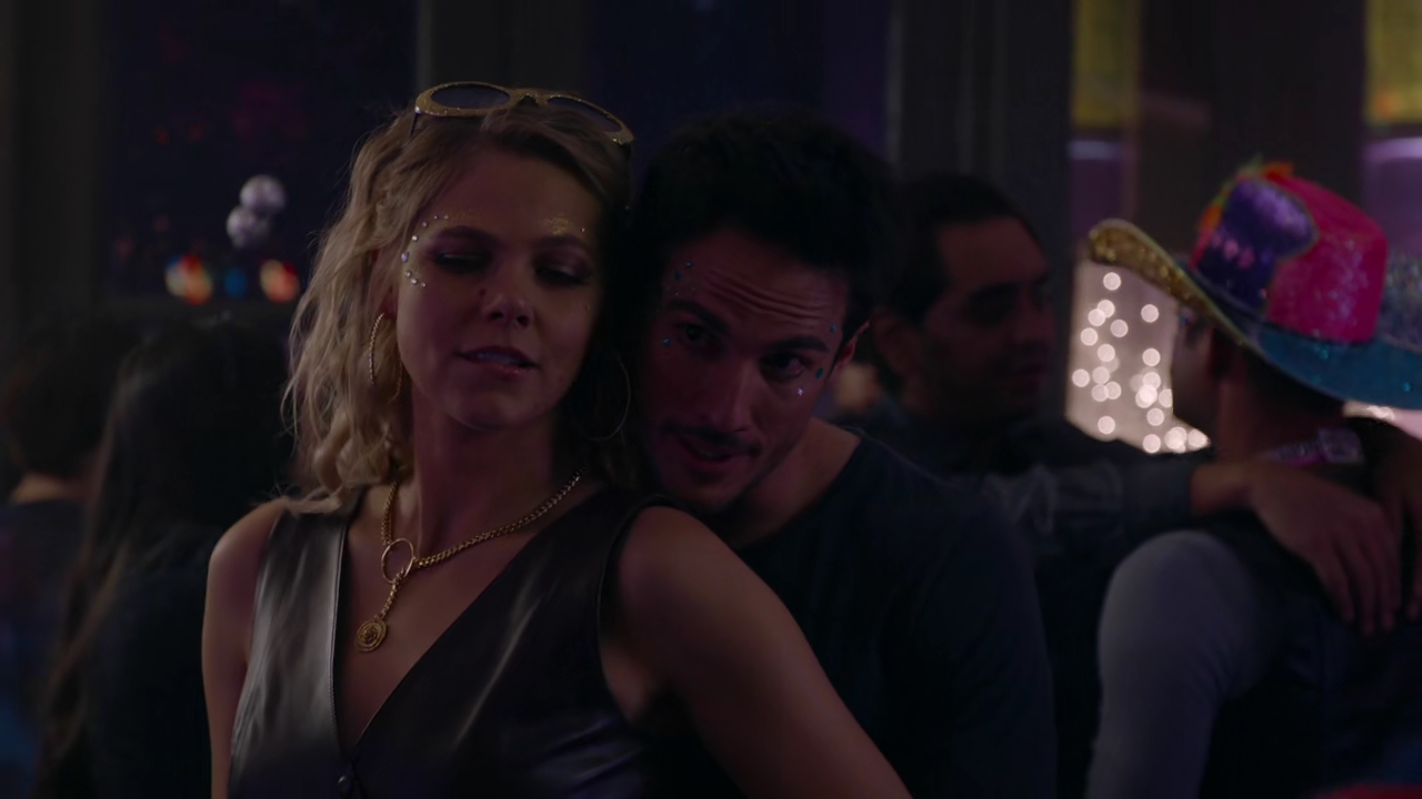 vampirediariesWorld-dot-nl_RoswellNewMexico2x06-1645.jpg