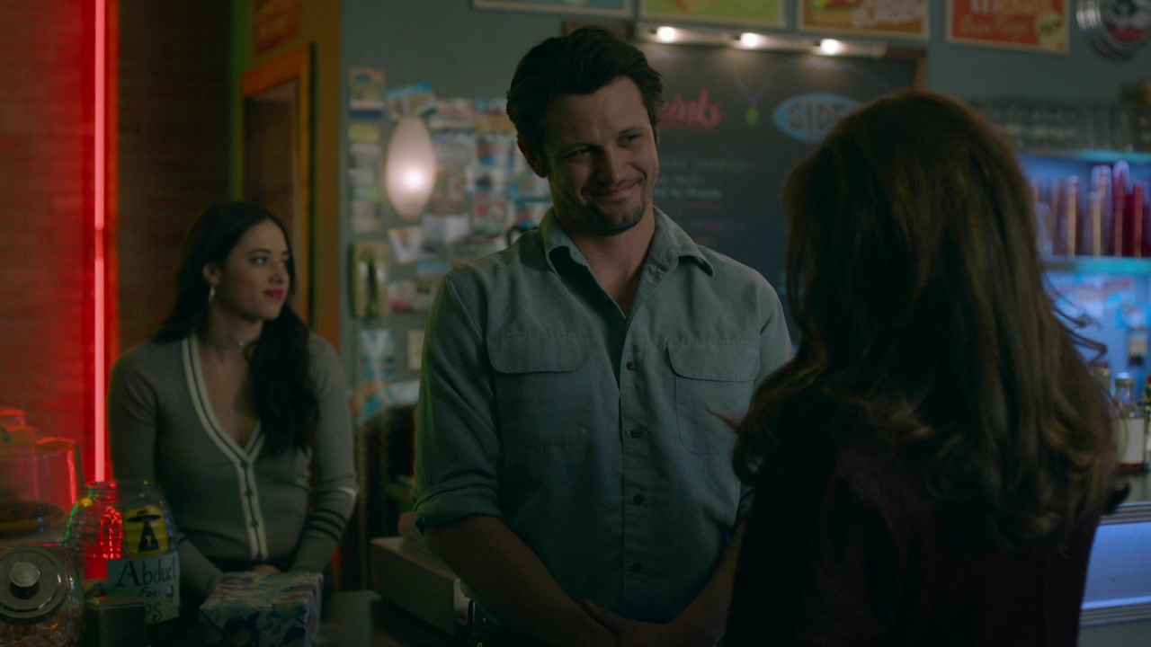 vampirediariesWorld-dot-nl_RoswellNewMexico2x07-0708.jpg