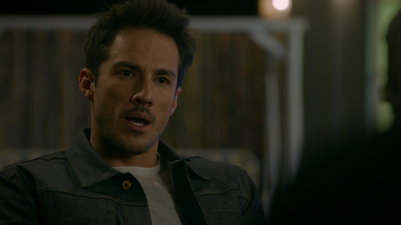 vampirediariesWorld-dot-nl_RoswellNewMexico2x07-1910.jpg