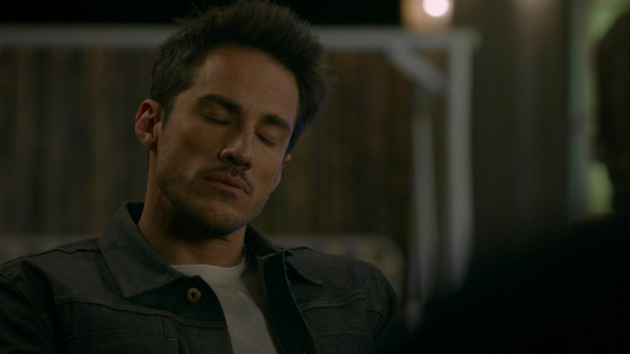 vampirediariesWorld-dot-nl_RoswellNewMexico2x07-1914.jpg