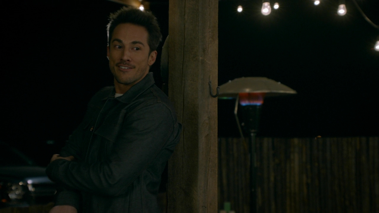 vampirediariesWorld-dot-nl_RoswellNewMexico2x07-1947.jpg