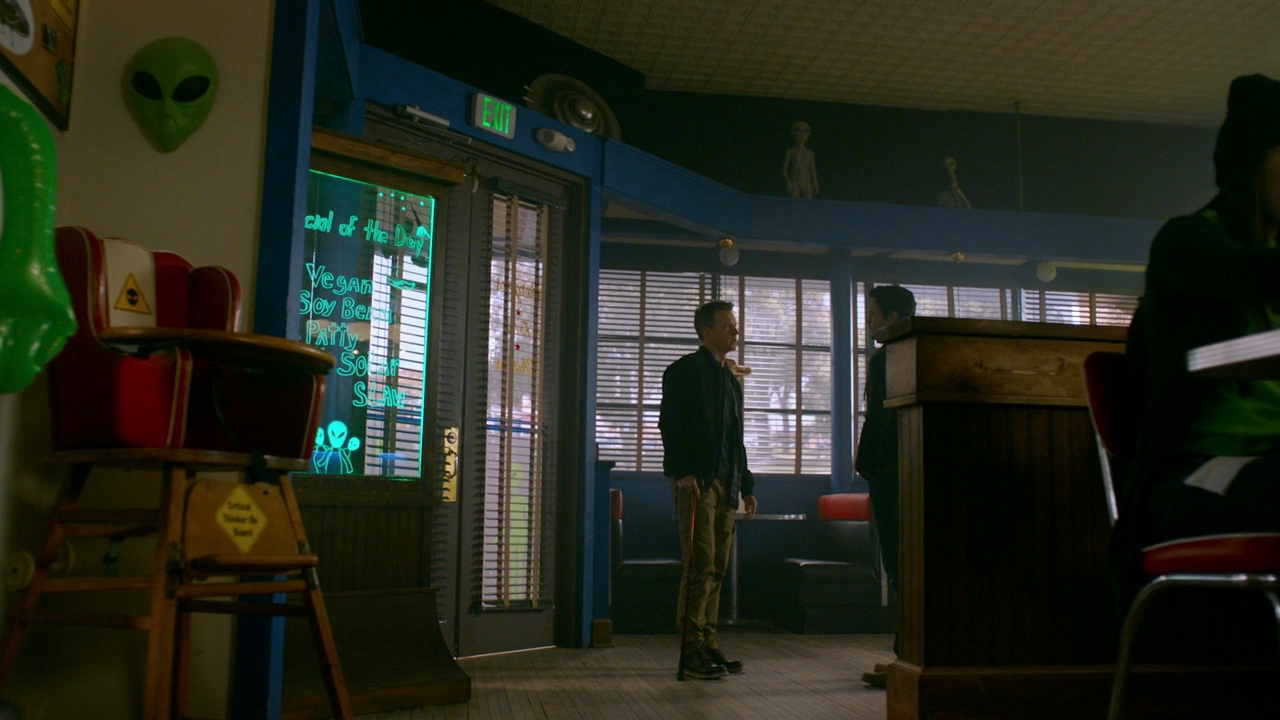 VampireDiariesWorld-dot-nl_RoswellNewMexico2x08-0784.jpg