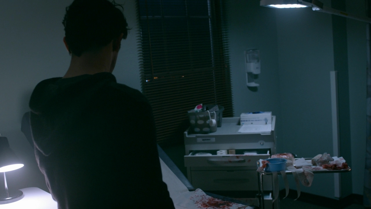 VampireDiariesWorld-dot-nl_RoswellNewMexico2x08-2060.jpg