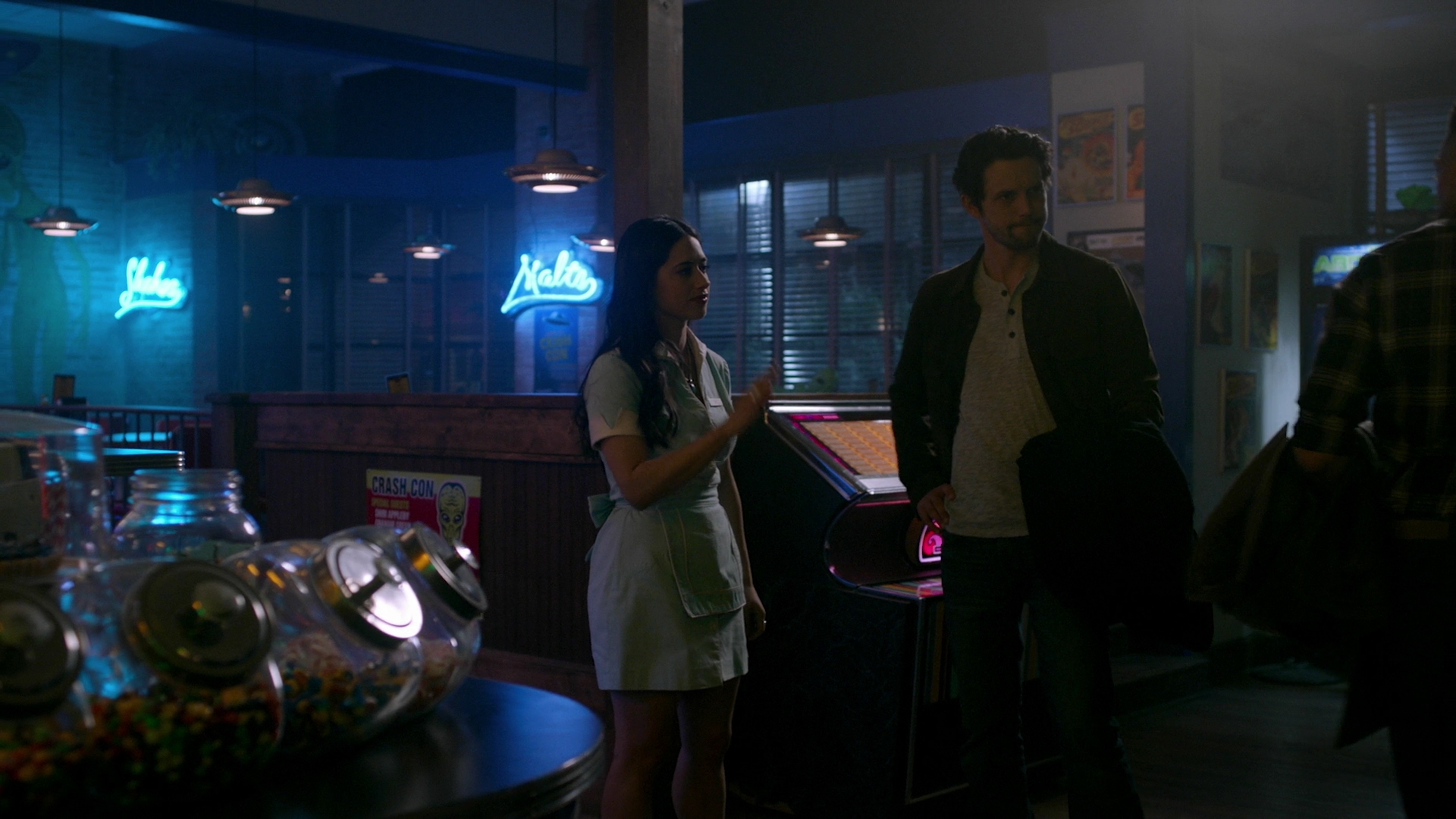 VampireDiariesWorld-dot-nl_RosswellNewMexico2x11-2045.jpg