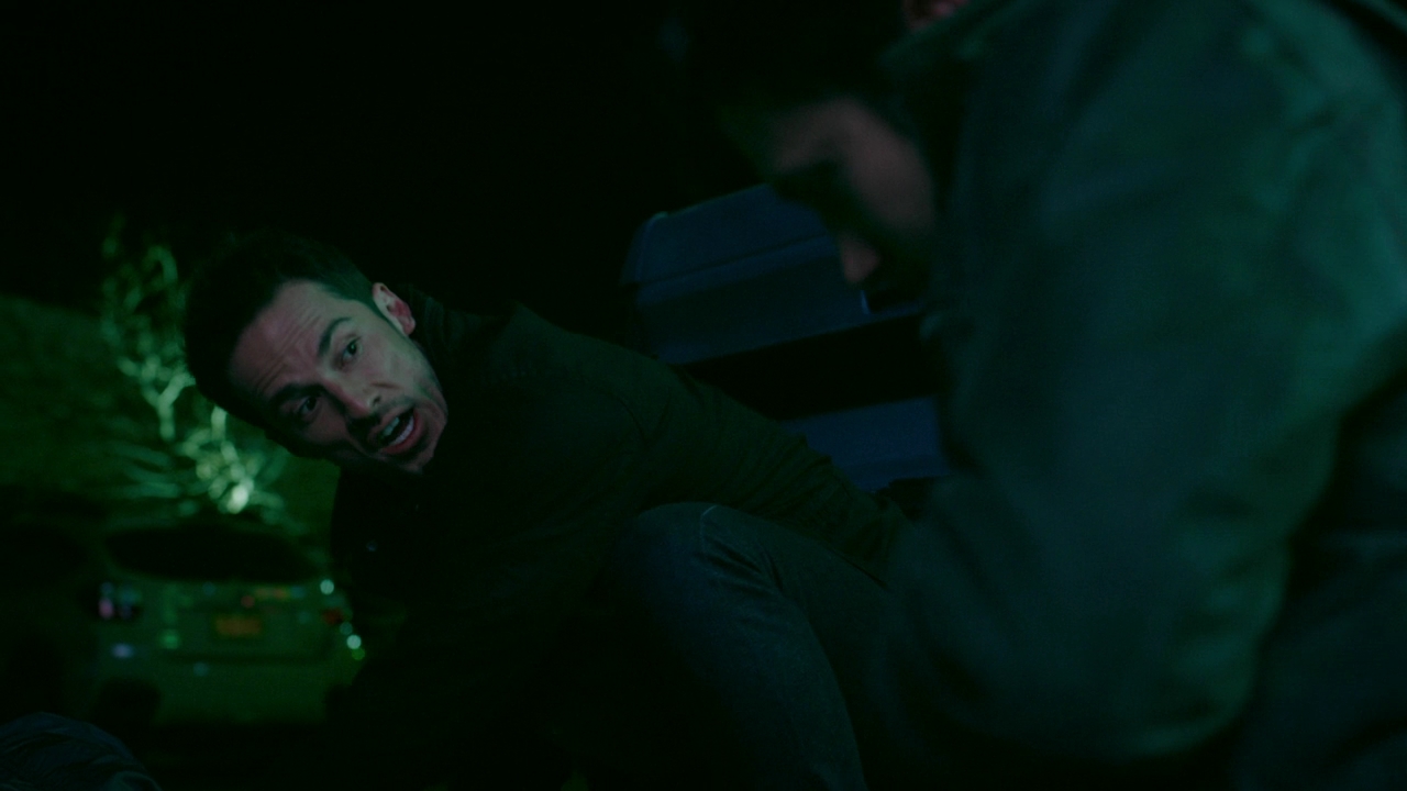 VampireDiariesWorld-dot-nl_RosswellNewMexico2x13-0056.jpg