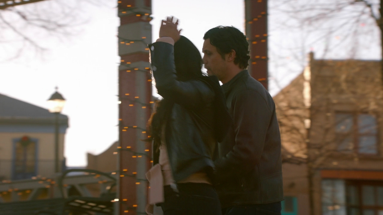 VampireDiariesWorld-dot-nl_RosswellNewMexico2x13-0601.jpg VampireDiariesWorld-dot-nl_RosswellNewMexico2x13-0601.jpg