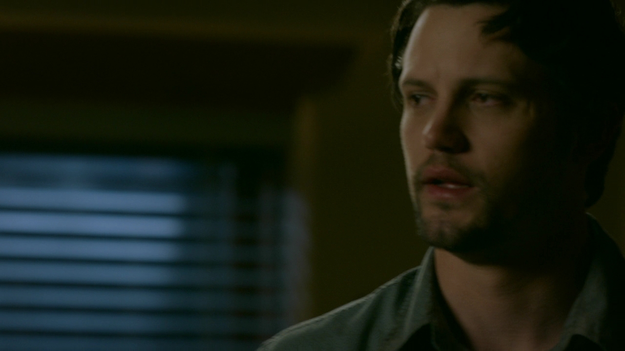 VampireDiariesWorld-dot-nl_RosswellNewMexico2x13-1697.jpg