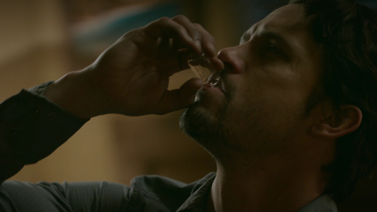 VampireDiariesWorld-dot-nl_RosswellNewMexico2x13-1727.jpg