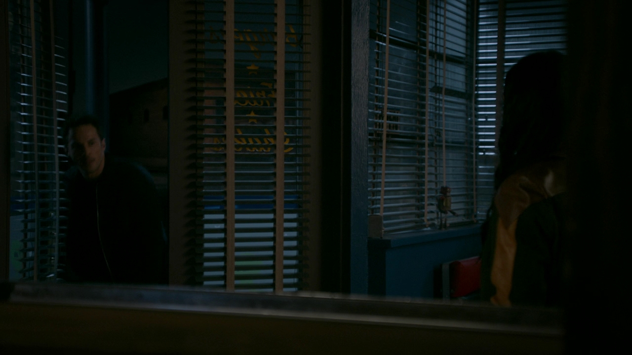 VampireDiariesWorld-dot-nl_RosswellNewMexico2x13-2020.jpg