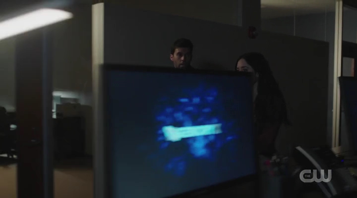 VampireDiariesWorld-dot-nl_RoswellNewMexico3x01-1617.jpg