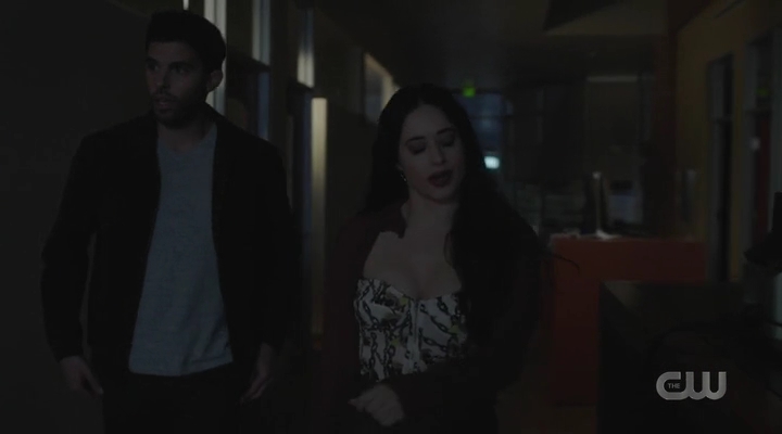 VampireDiariesWorld-dot-nl_RoswellNewMexico3x01-1622.jpg