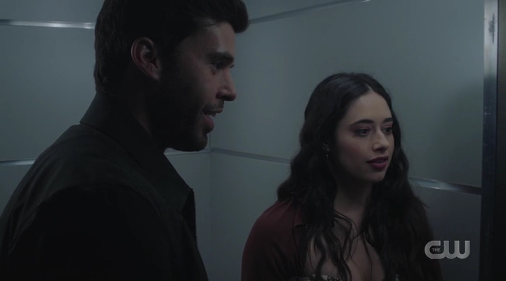VampireDiariesWorld-dot-nl_RoswellNewMexico3x01-1731.jpg