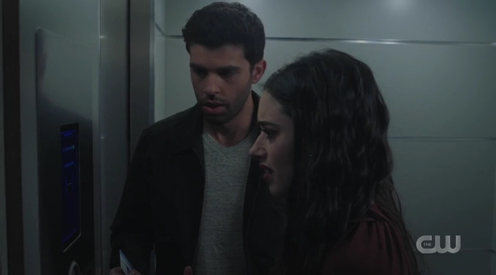 VampireDiariesWorld-dot-nl_RoswellNewMexico3x01-1734.jpg