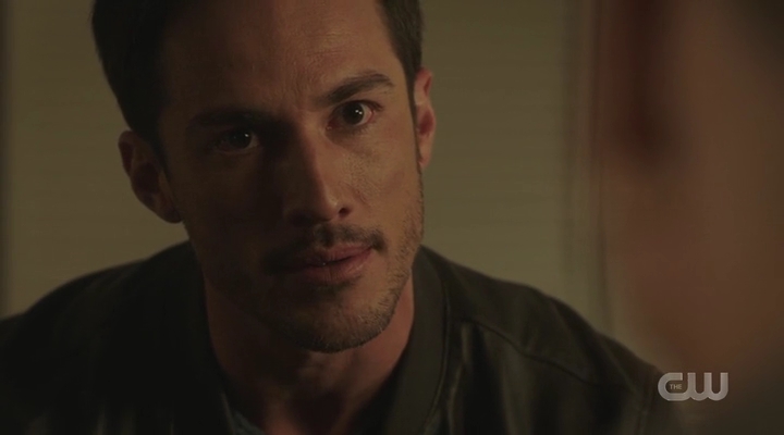 VampireDiariesWorld-dot-nl_RoswellNewMexico3x01-1837.jpg