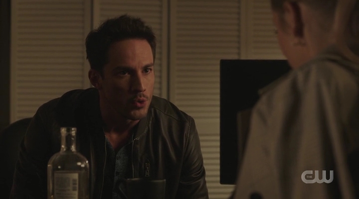 VampireDiariesWorld-dot-nl_RoswellNewMexico3x01-1869.jpg